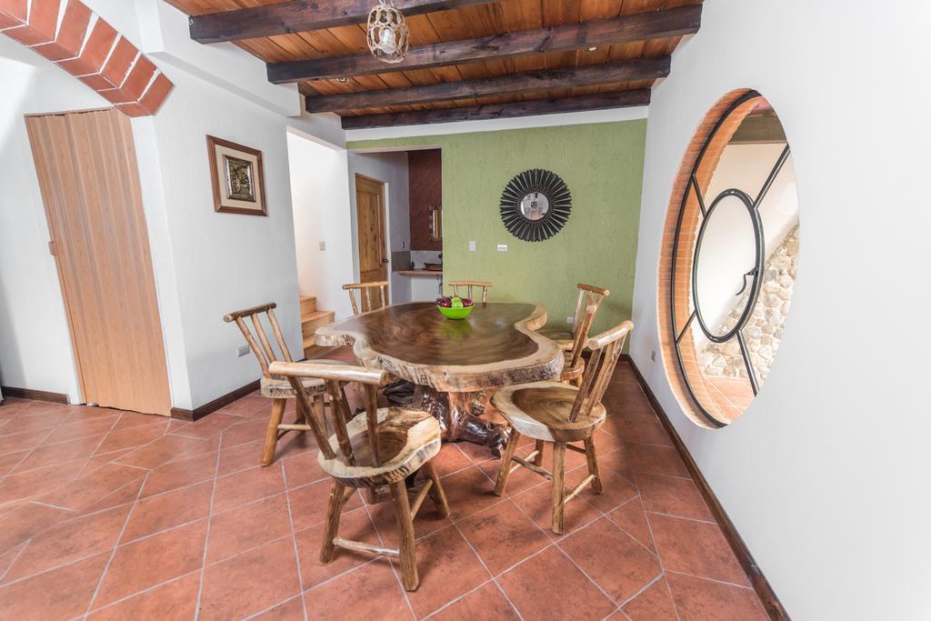 VILLAS JUCANYA Super Higienizadas Panajachel Quarto foto